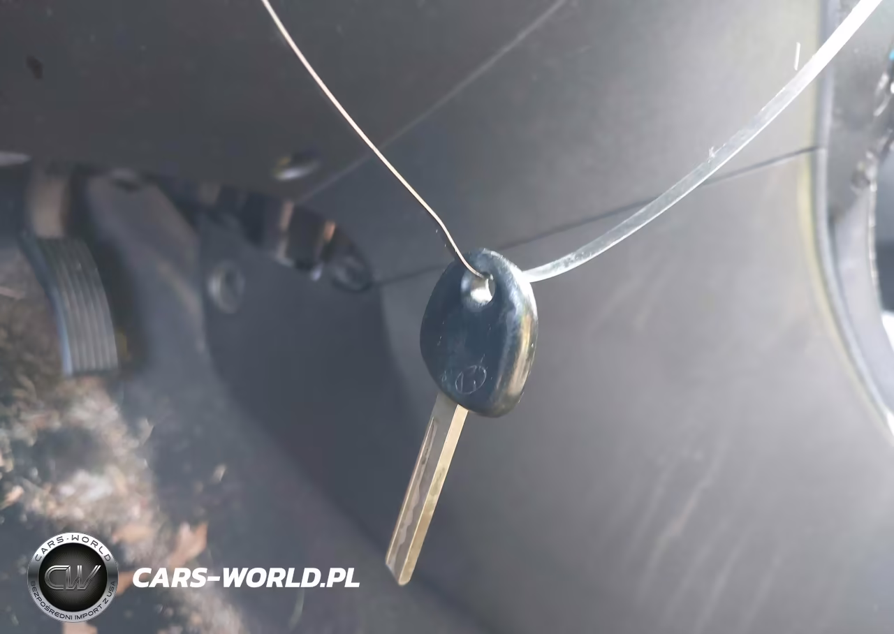 2015 Hyundai Accent Sport VIN:KMHCU5AE0FU220180 - 11