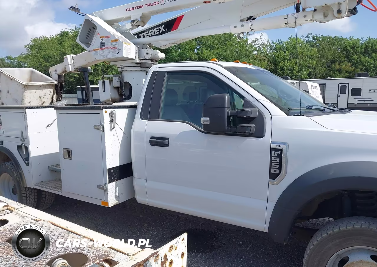 2019 Ford F-550 Chassis Xl-Xlt VIN:1FDUF5HY7KDA16338 - 13