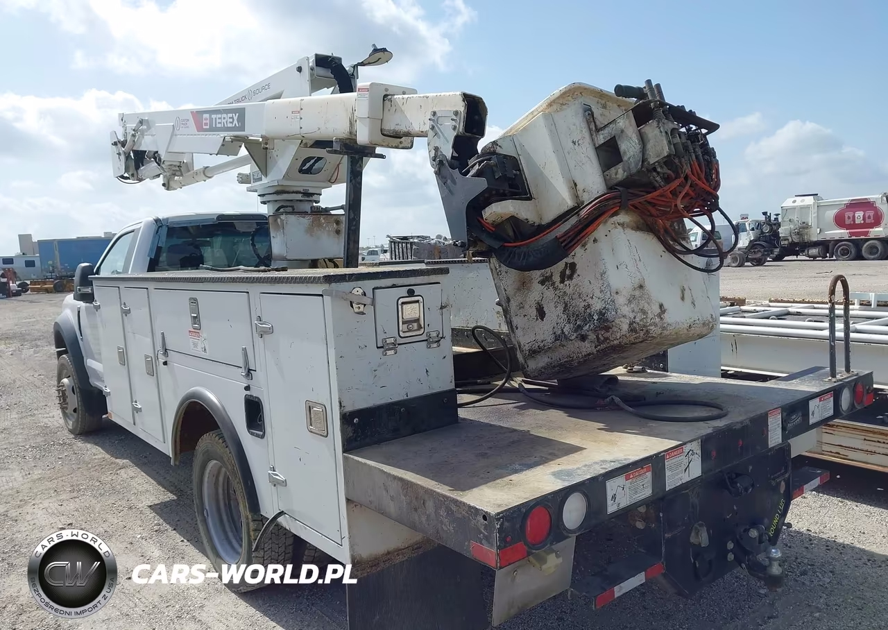 2019 Ford F-550 Chassis Xl-Xlt VIN:1FDUF5HY7KDA16338 - 3