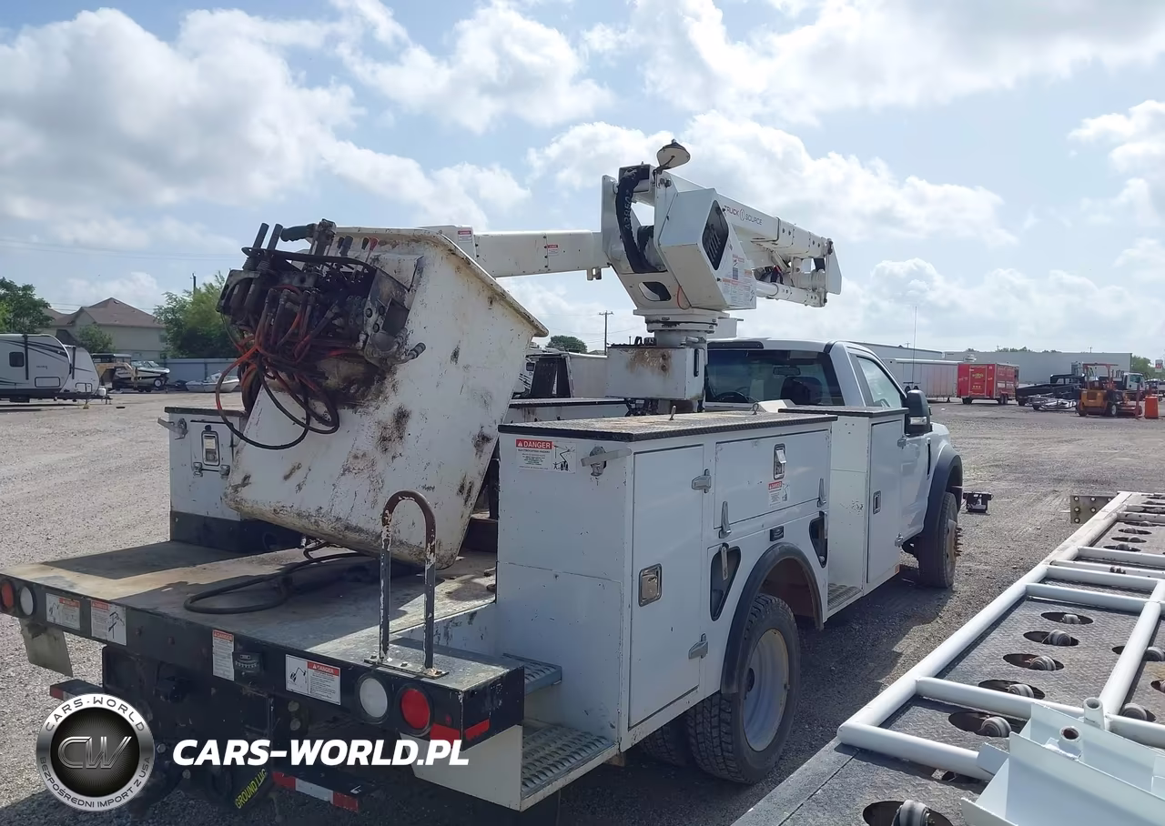 2019 Ford F-550 Chassis Xl-Xlt VIN:1FDUF5HY7KDA16338 - 4