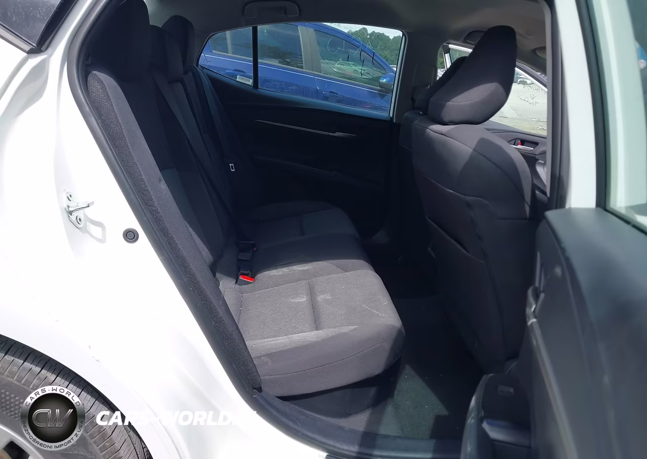 2025 Toyota Camry Le VIN:4T1DAACK6SU040186 - 8