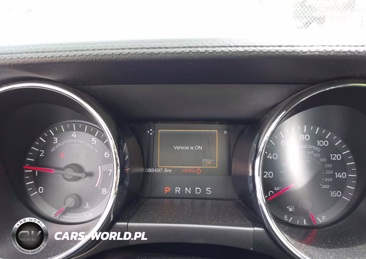 2017 Ford Mustang Ecoboost Premium VIN:1FATP8UH5H5293504 - 7