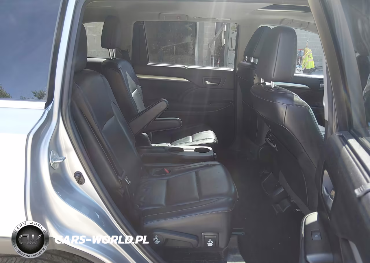2015 Toyota Highlander Xle V6 VIN:5TDJKRFHXFS158139 - 8