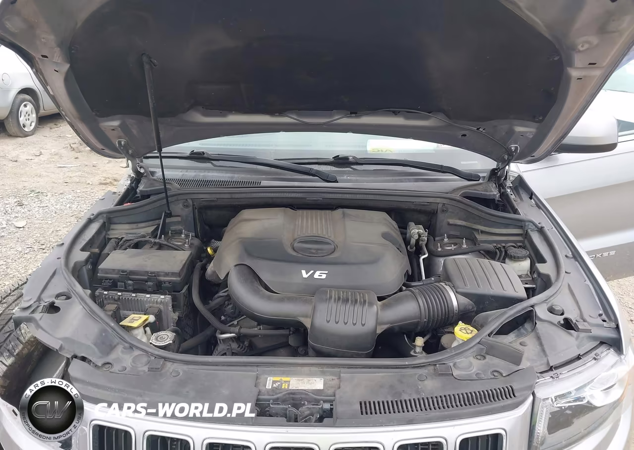 2015 Jeep Grand Cherokee Laredo VIN:1C4RJFAG0FC659934 - 10