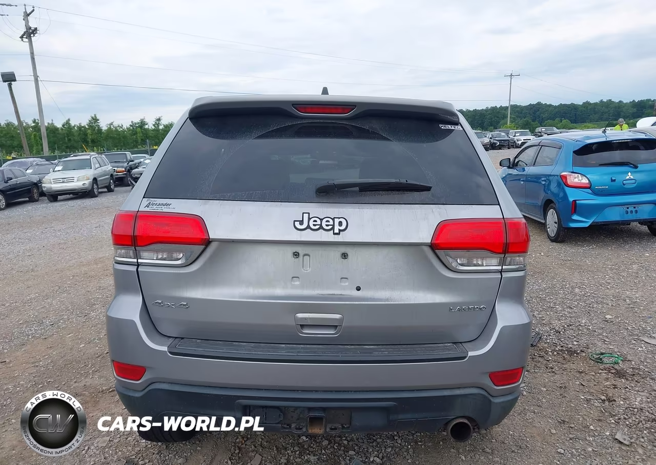 2015 Jeep Grand Cherokee Laredo VIN:1C4RJFAG0FC659934 - 16