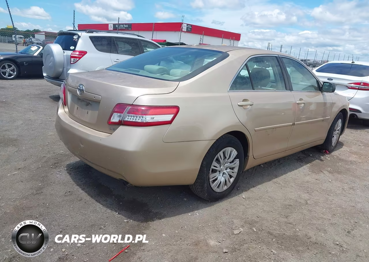 2010 Toyota Camry Le VIN:4T1BF3EK4AU019501 - 4