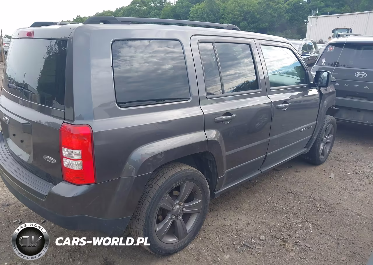 2015 Jeep Patriot High Altitude Edition VIN:1C4NJRFB6FD272134 - 4