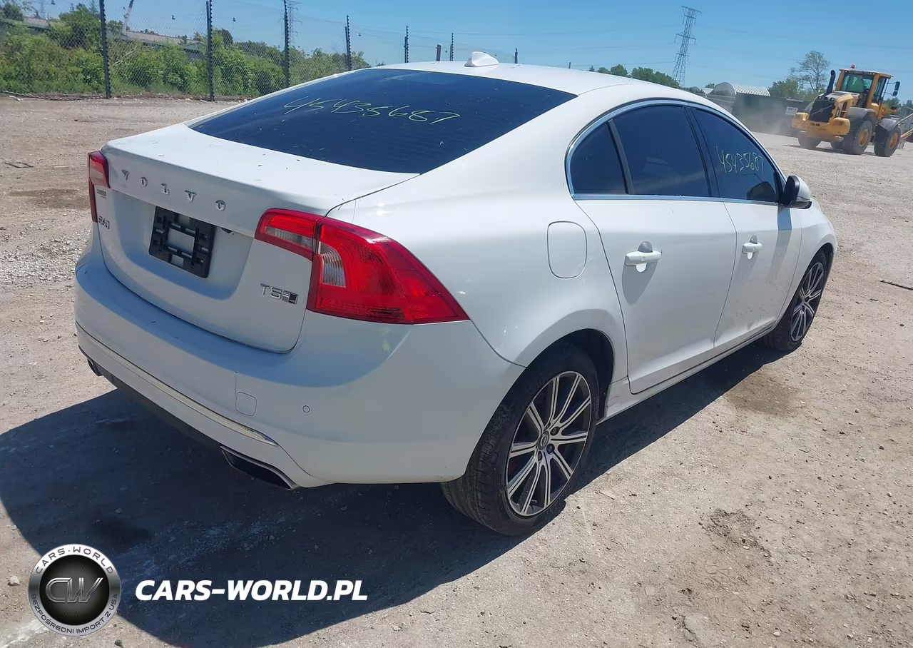2018 Volvo S60 Inscription T5 Platinum VIN:LYV402TM7JB161784 - 4