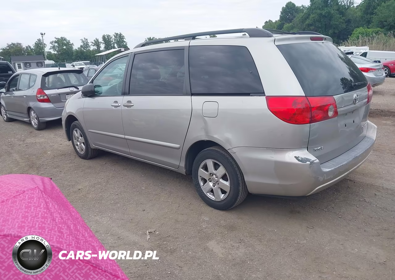 2007 Toyota Sienna Le VIN:5TDZK23CX7S005510 - 3