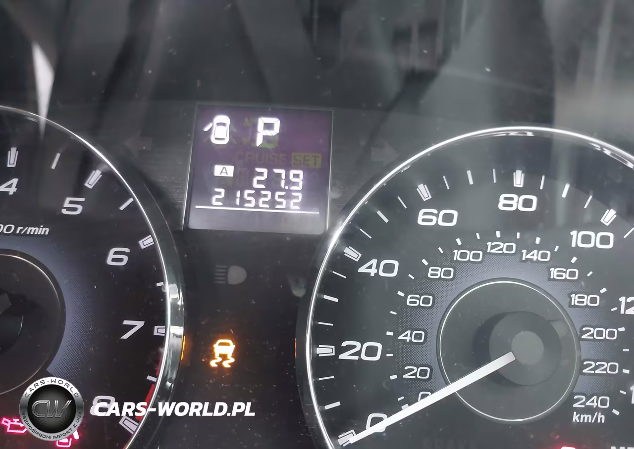2011 Subaru Outback 2.5I Premium VIN:4S4BRBHC1B3343812 - 12