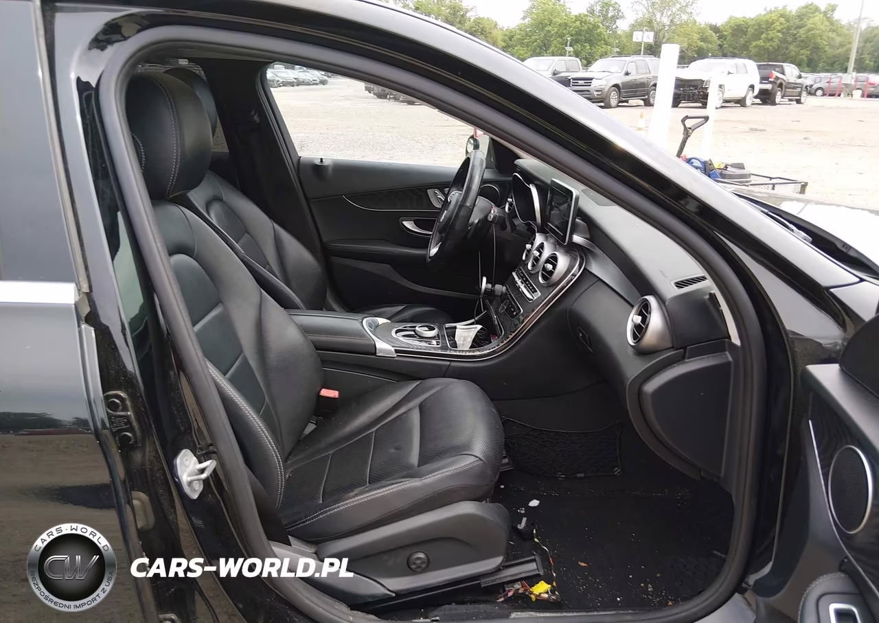 2017 Mercedes-Benz C 300 4Matic-Luxury 4Matic-Sport 4Matic VIN:WDDWF4KBXHR235680 - 5