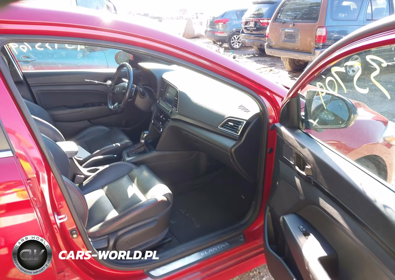 2018 Hyundai Elantra Sport VIN:KMHD04LB9JU530236 - 5