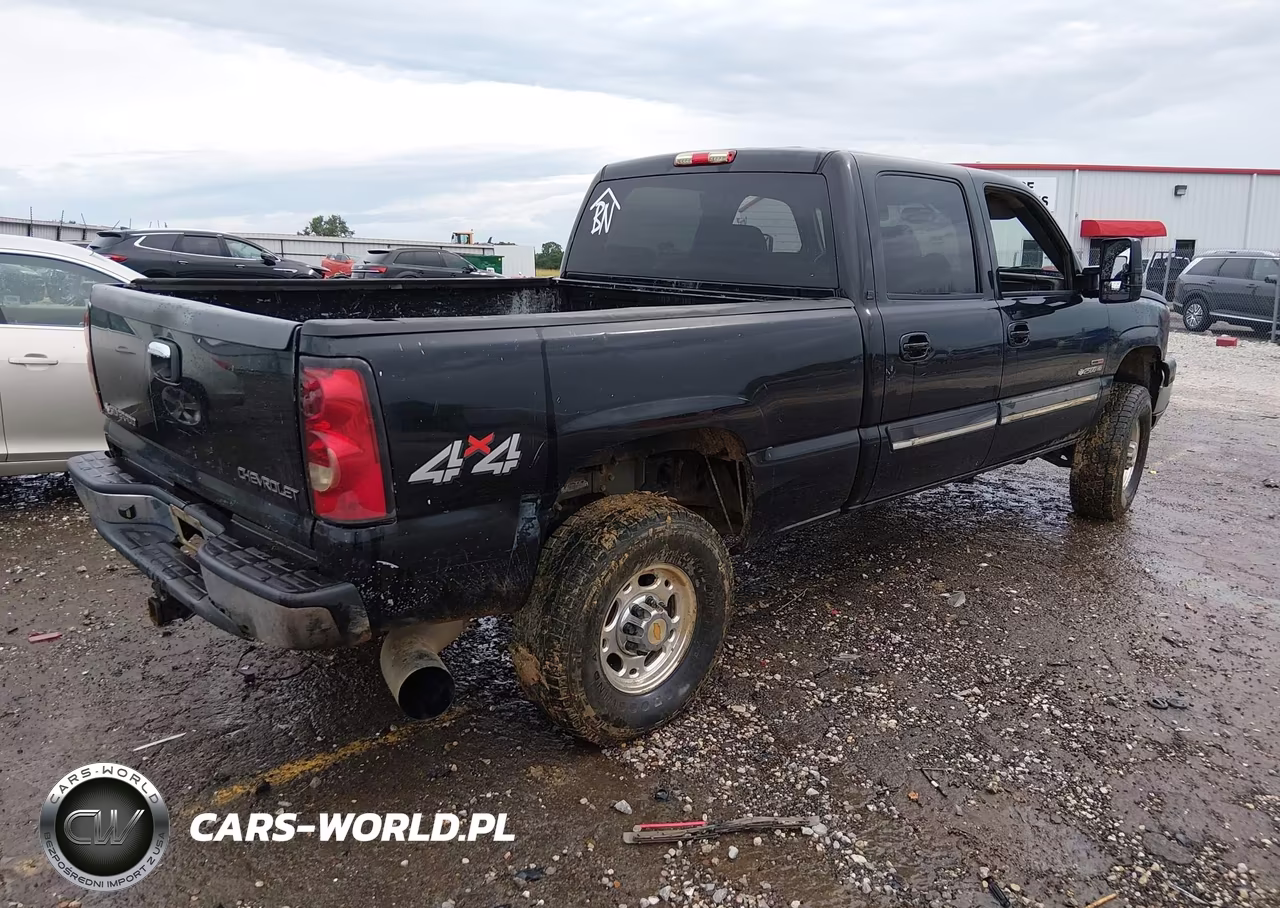 2004 Chevrolet Silverado 2500Hd Lt VIN:1GCHK23214F258696 - 4