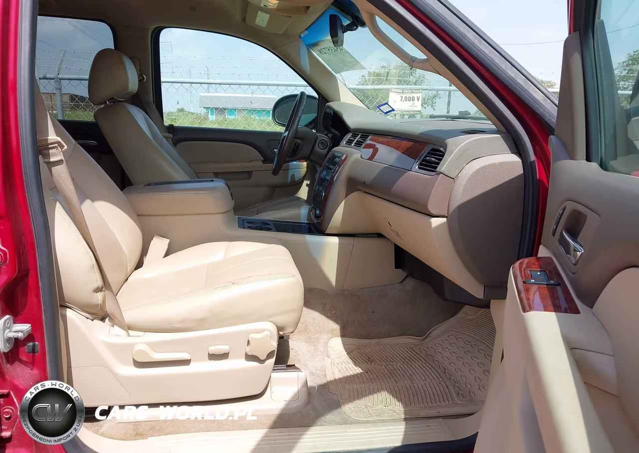2013 Chevrolet Suburban Lt VIN:1GNSCJE05DR101848 - 5