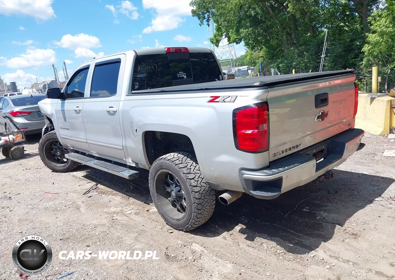 2018 Chevrolet Silverado 1500 Lt VIN:3GCUKRECXJG102647 - 3