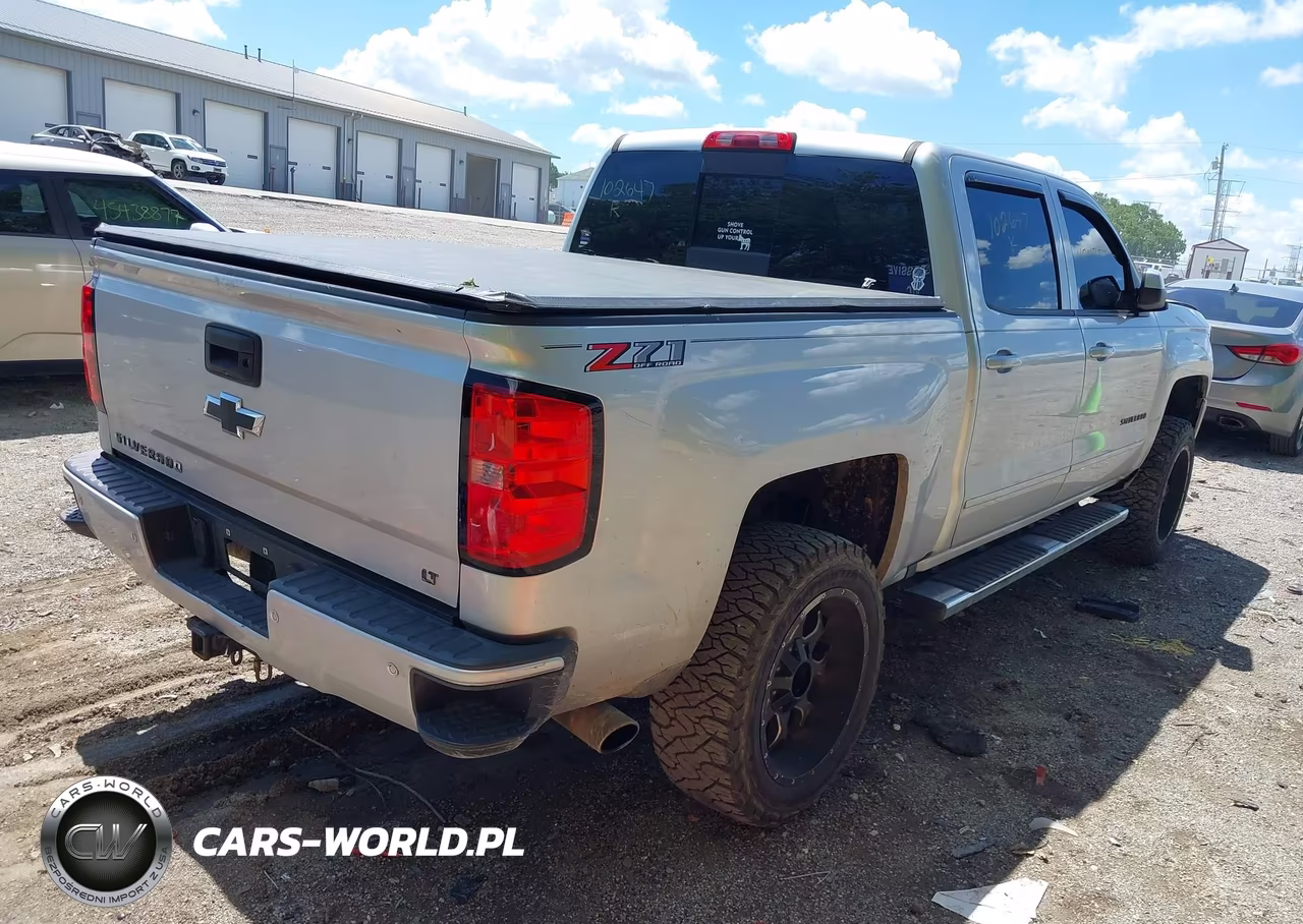 2018 Chevrolet Silverado 1500 Lt VIN:3GCUKRECXJG102647 - 4