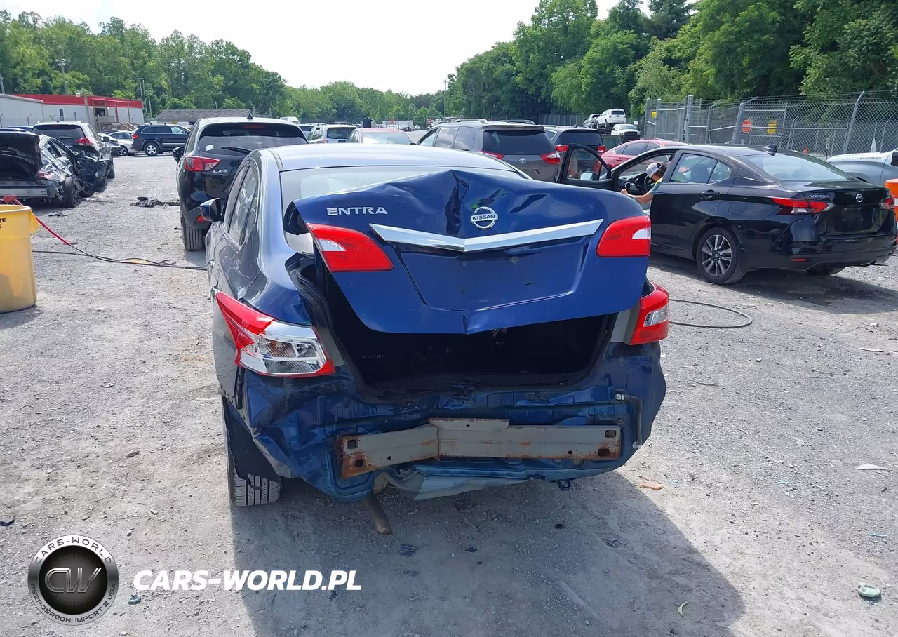2017 Nissan Sentra S VIN:3N1AB7AP7HY333058 - 17