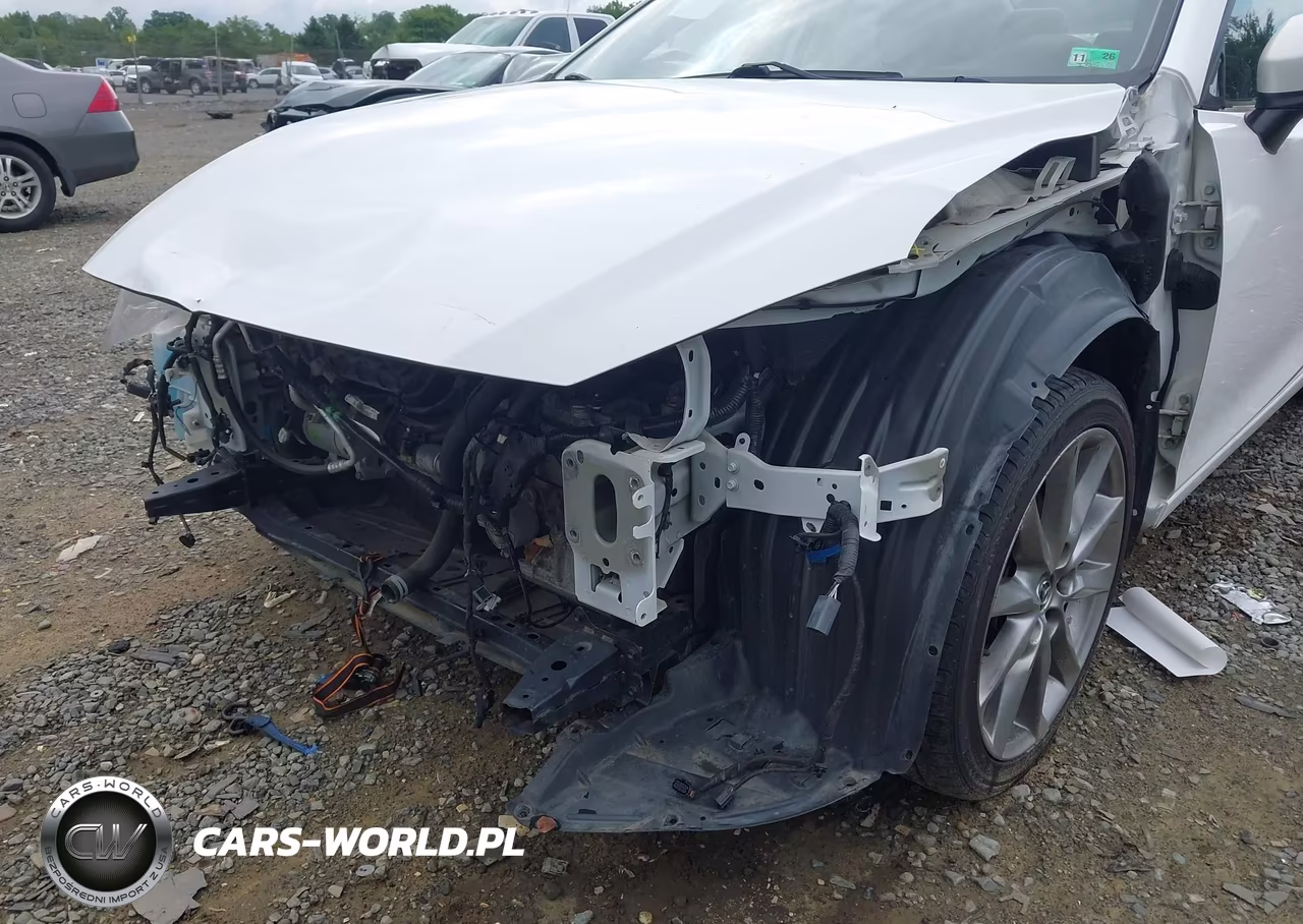 2018 Mazda Mazda3 Touring VIN:3MZBN1V32JM163456 - 6