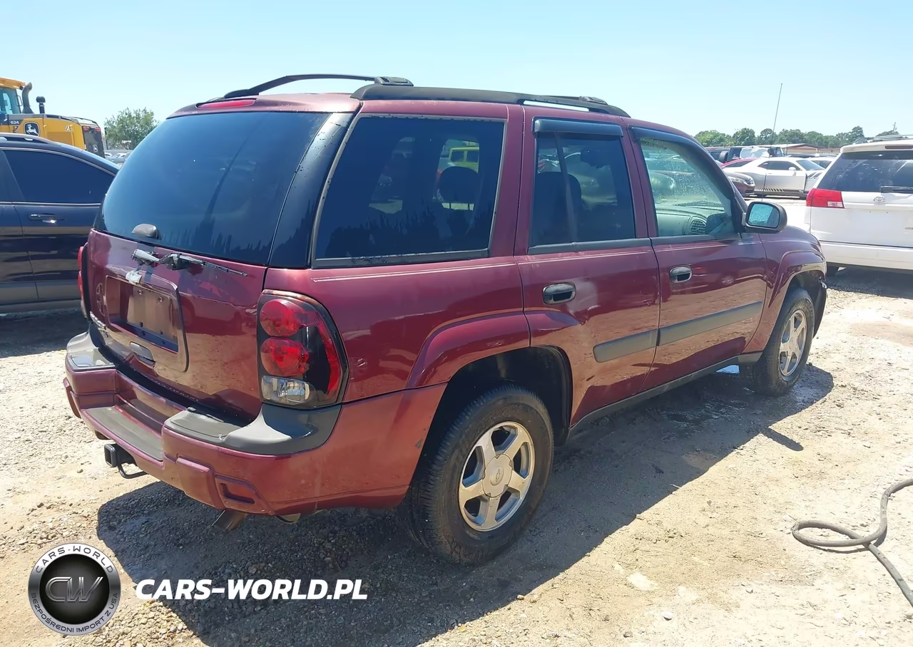 2005 Chevrolet Trailblazer Ls VIN:1GNDS13SX52258799 - 4