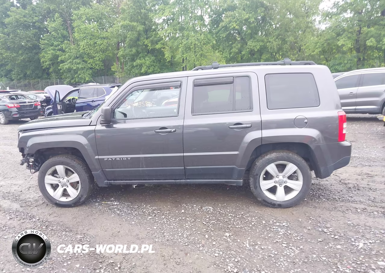 2015 Jeep Patriot Latitude VIN:1C4NJRFB6FD258573 - 14