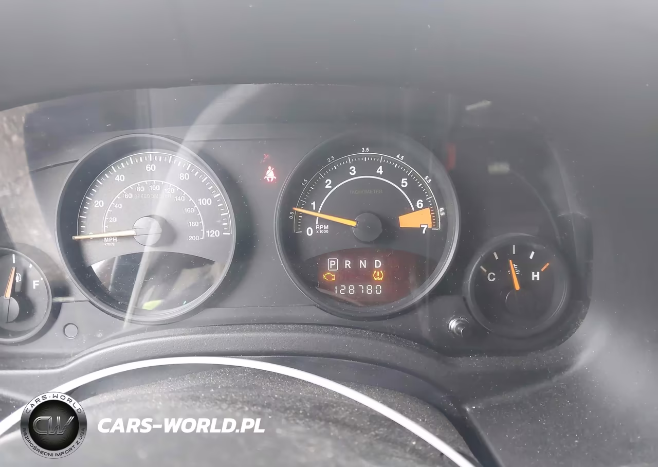 2015 Jeep Patriot Latitude VIN:1C4NJRFB6FD258573 - 7