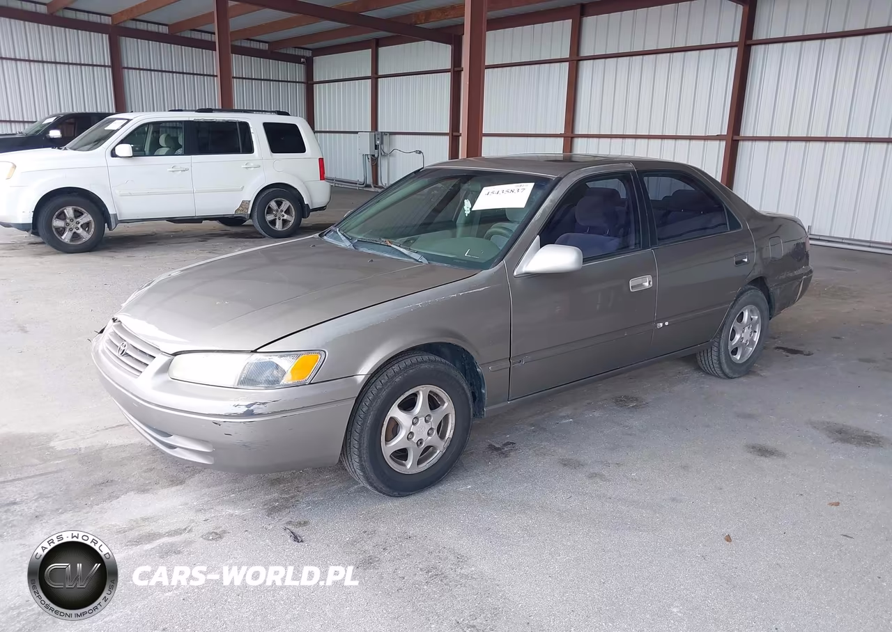 1998 Toyota Camry Le VIN:4T1BG22K2WU388070 - 2