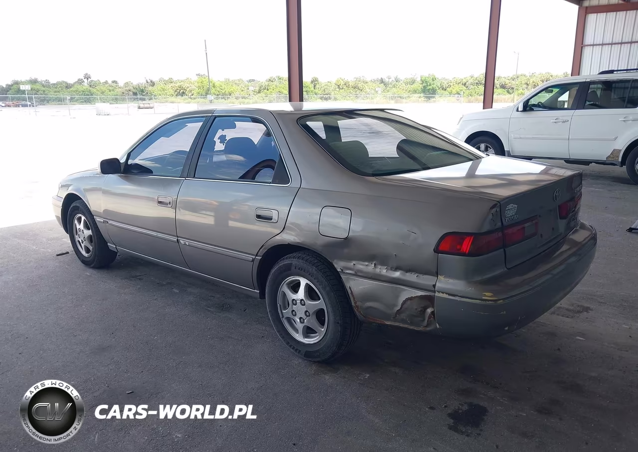 1998 Toyota Camry Le VIN:4T1BG22K2WU388070 - 3