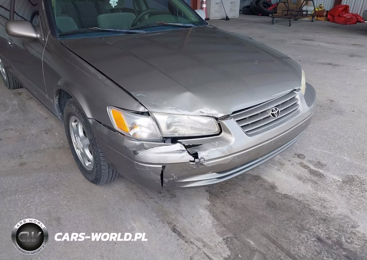 1998 Toyota Camry Le VIN:4T1BG22K2WU388070 - 6