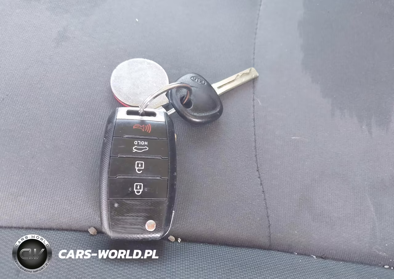 2015 Kia Optima Lx VIN:5XXGM4A77FG440665 - 11