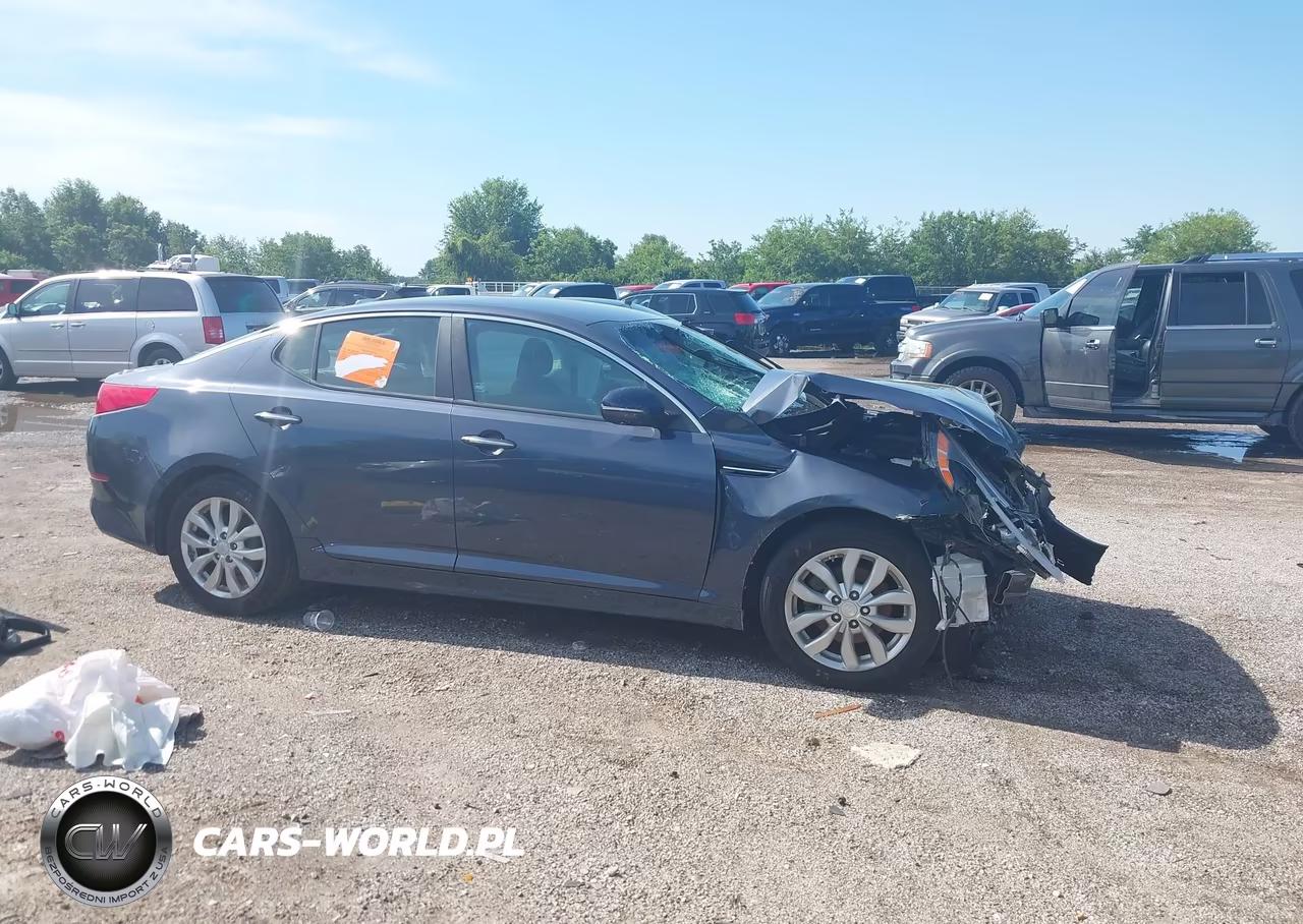 2015 Kia Optima Lx VIN:5XXGM4A77FG440665 - 14