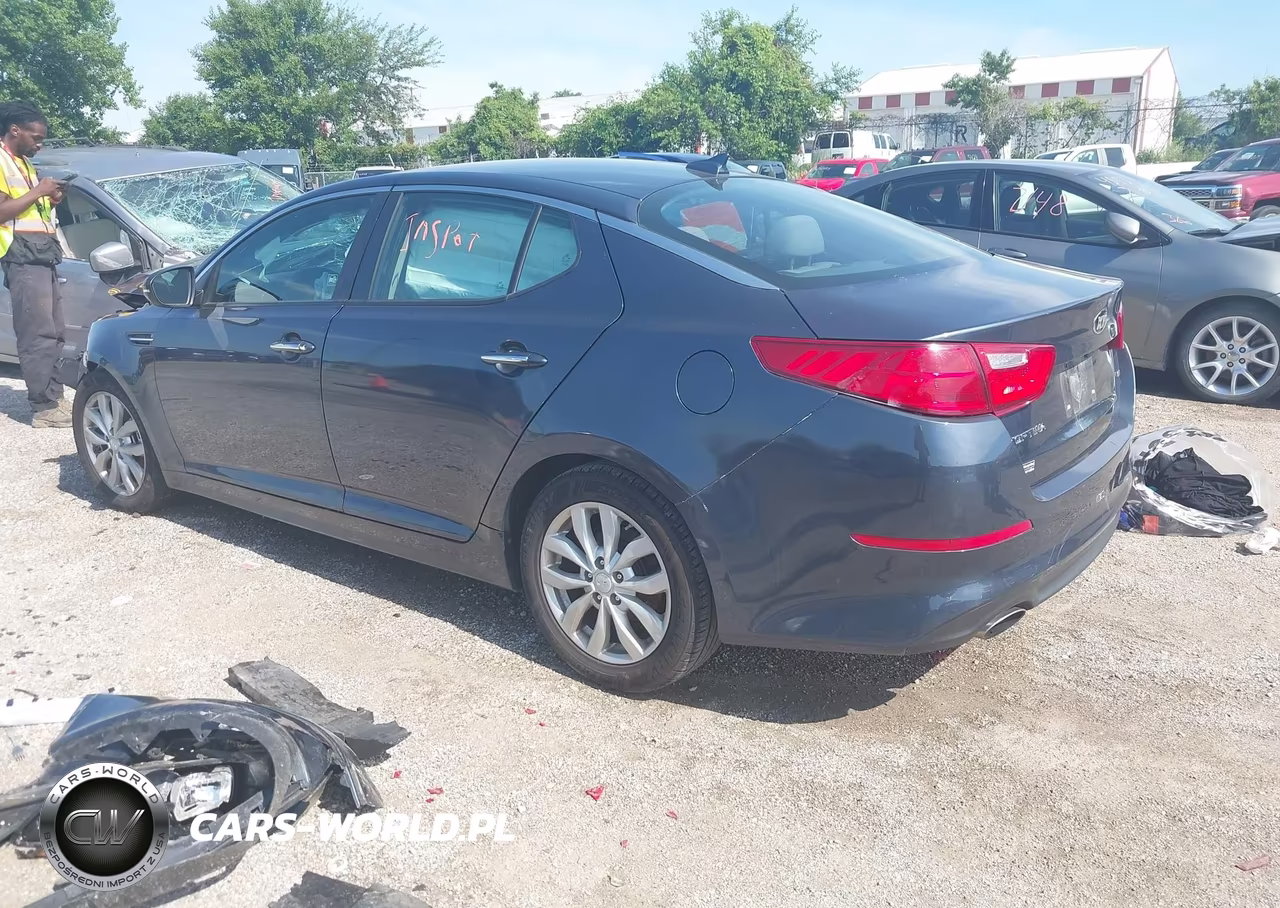 2015 Kia Optima Lx VIN:5XXGM4A77FG440665 - 3