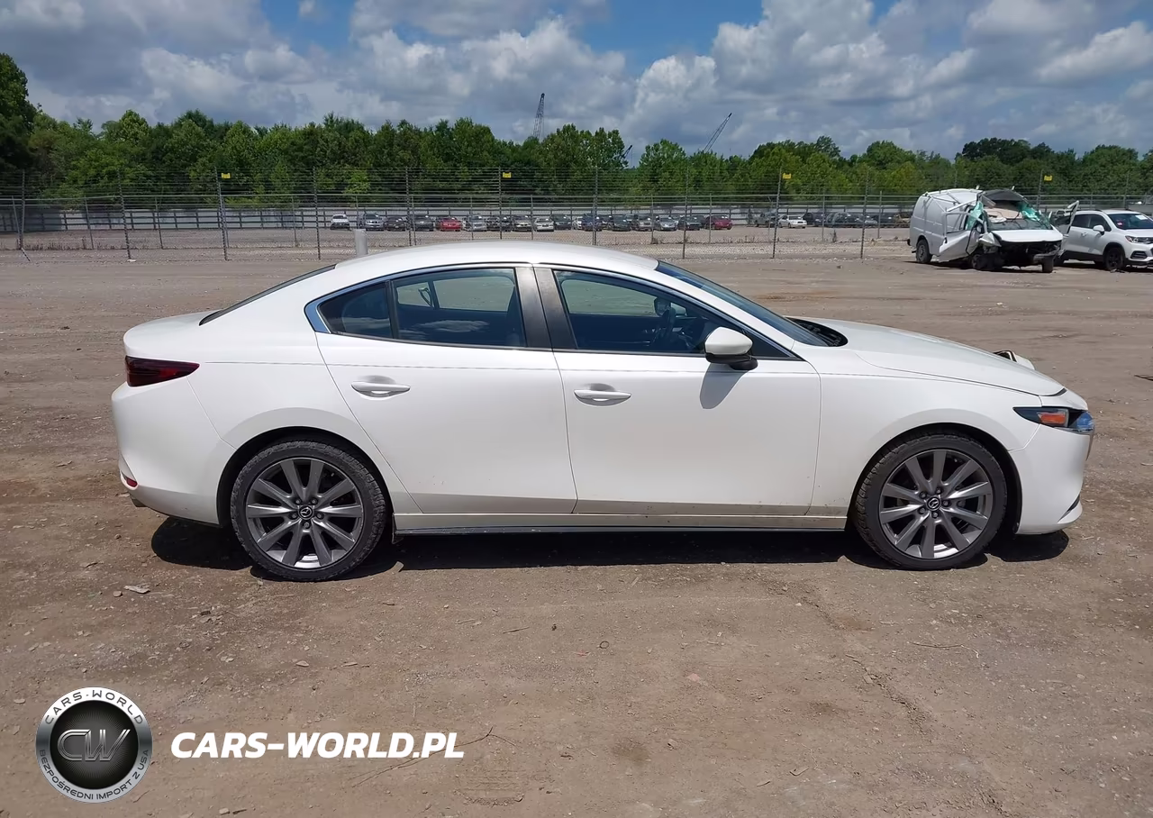 2021 Mazda Mazda3 Select VIN:JM1BPABL4M1325560 - 13