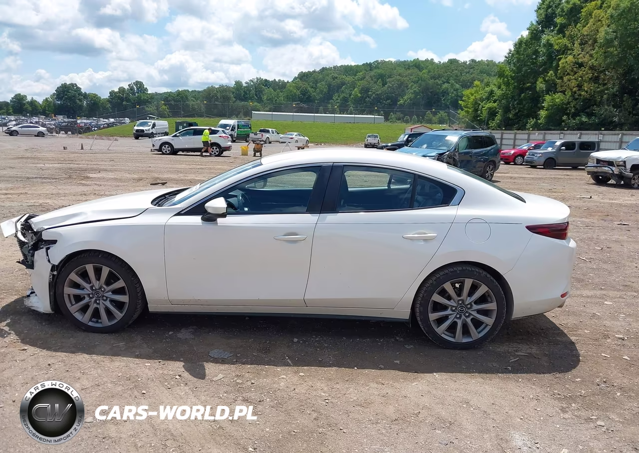 2021 Mazda Mazda3 Select VIN:JM1BPABL4M1325560 - 14