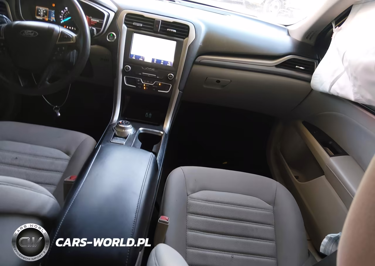 2020 Ford Fusion Se VIN:3FA6P0HD3LR231045 - 5
