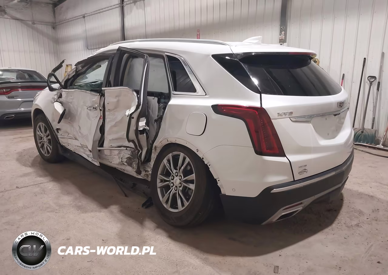2022 Cadillac Xt5 Premium Luxury VIN:1GYKNDRS3NZ136741 - 3
