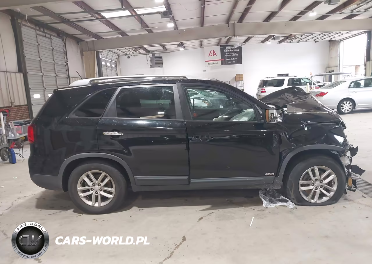 2015 Kia Sorento Lx VIN:5XYKTCA69FG633796 - 14