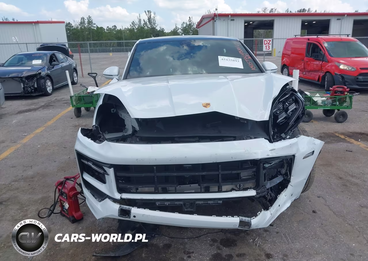 2025 Porsche Cayenne Coupe S VIN:WP1BL2AY1SDA39559 - 12