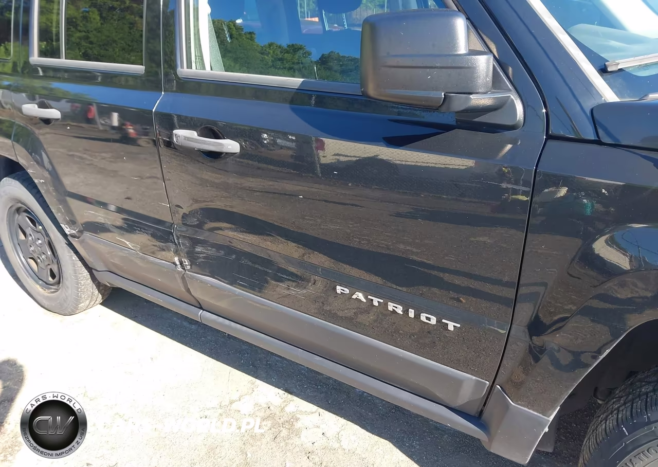 2016 Jeep Patriot Sport VIN:1C4NJPBB4GD536639 - 18