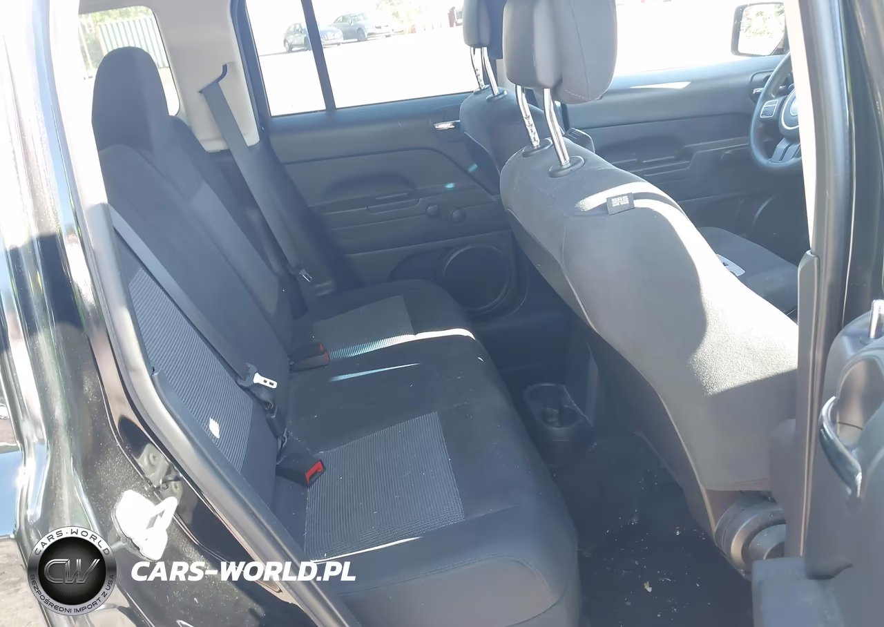 2016 Jeep Patriot Sport VIN:1C4NJPBB4GD536639 - 8