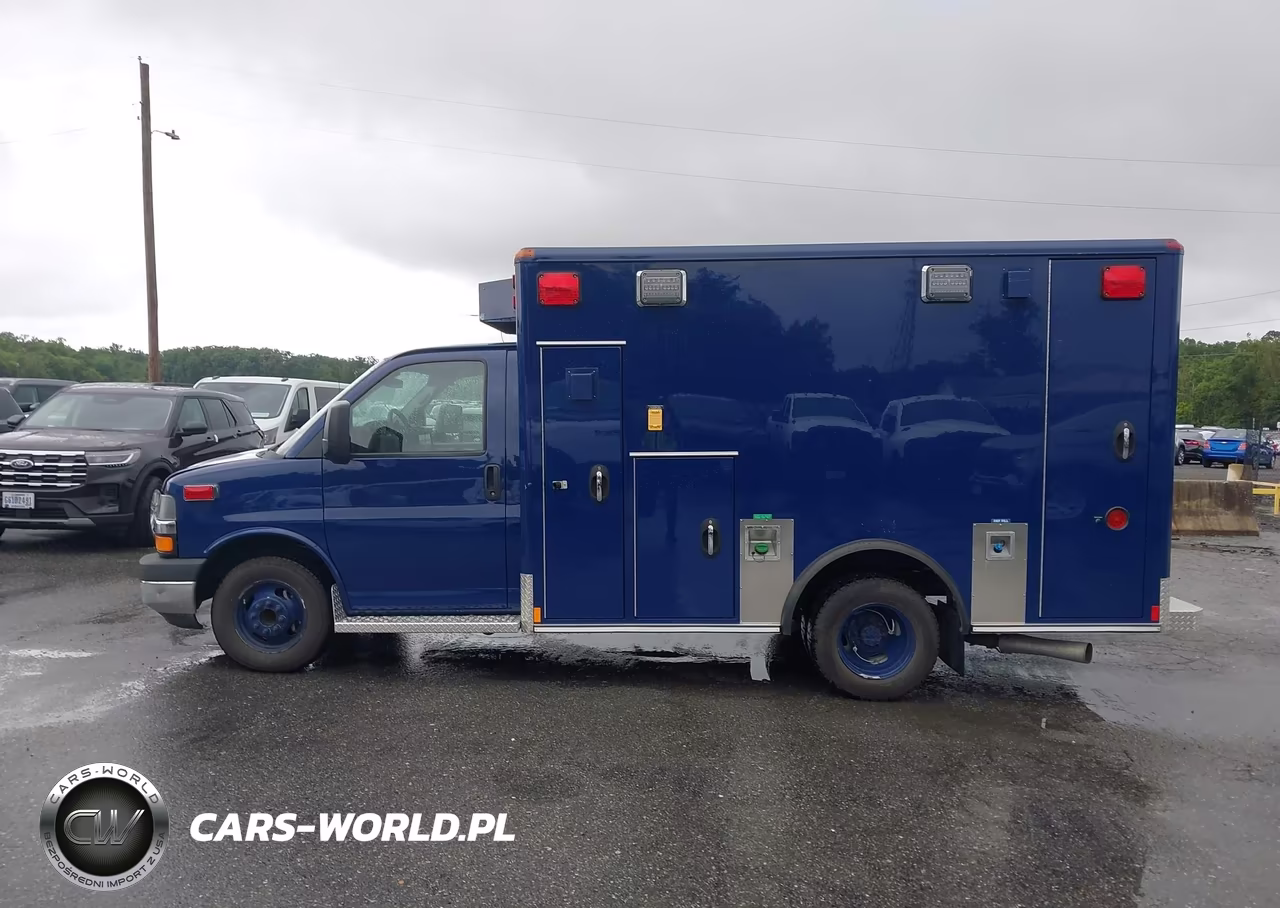 2013 Chevrolet Express Cutaway 3500 Diesel VIN:1GB3G2CL5D1114025 - 16