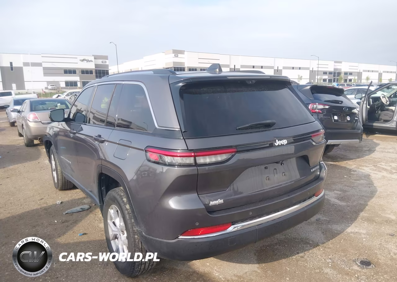 2022 Jeep Grand Cherokee Limited 4X2 VIN:1C4RJGBG9N8581885 - 3