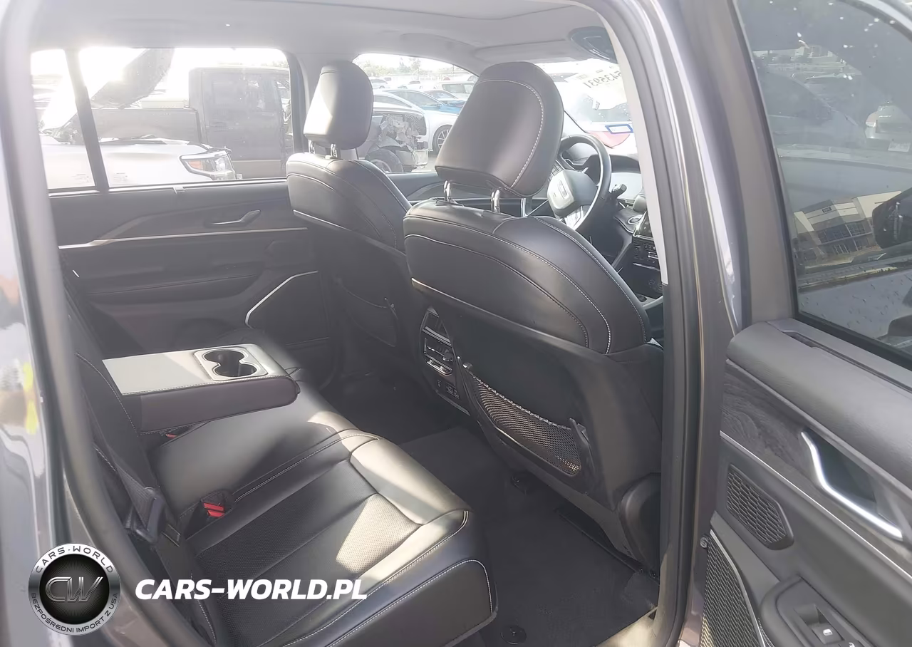 2022 Jeep Grand Cherokee Limited 4X2 VIN:1C4RJGBG9N8581885 - 8