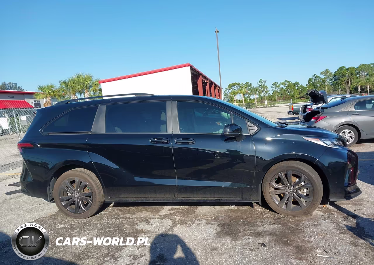 2025 Toyota Sienna Xse VIN:5TDDRKEC0SS289029 - 13