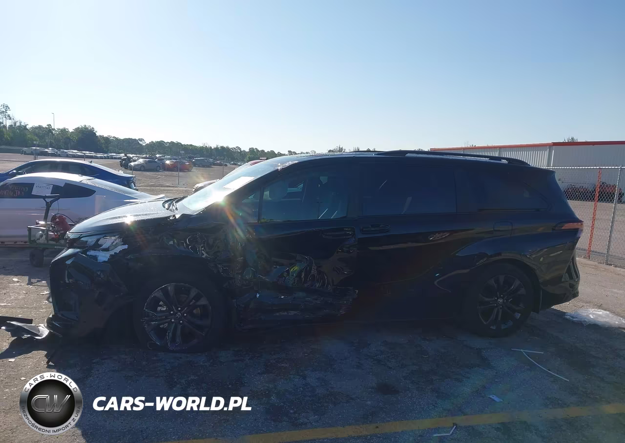 2025 Toyota Sienna Xse VIN:5TDDRKEC0SS289029 - 14