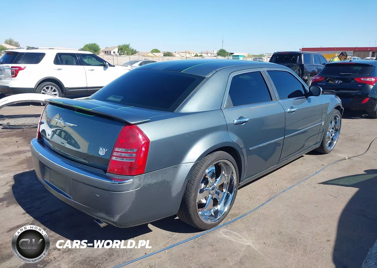 2006 Chrysler 300C VIN:2C3KA63H16H111112 - 4