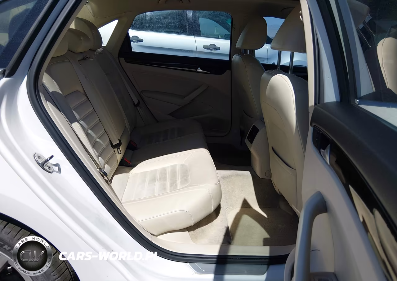 2014 Volkswagen Passat 2.0L Tdi Sel Premium VIN:1VWCN7A33EC021539 - 8