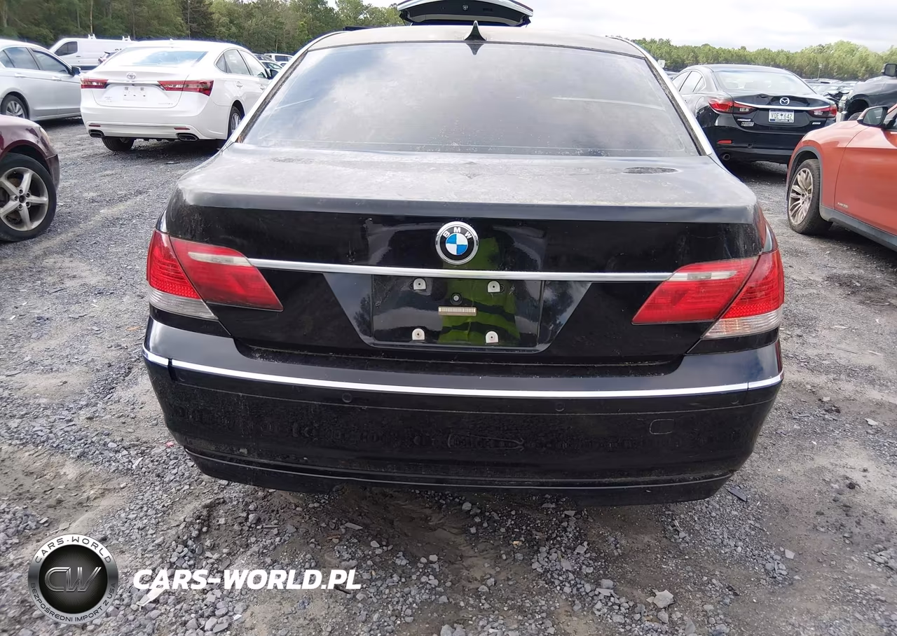 2007 BMW 750 Li VIN:WBAHN83598DT79110 - 16