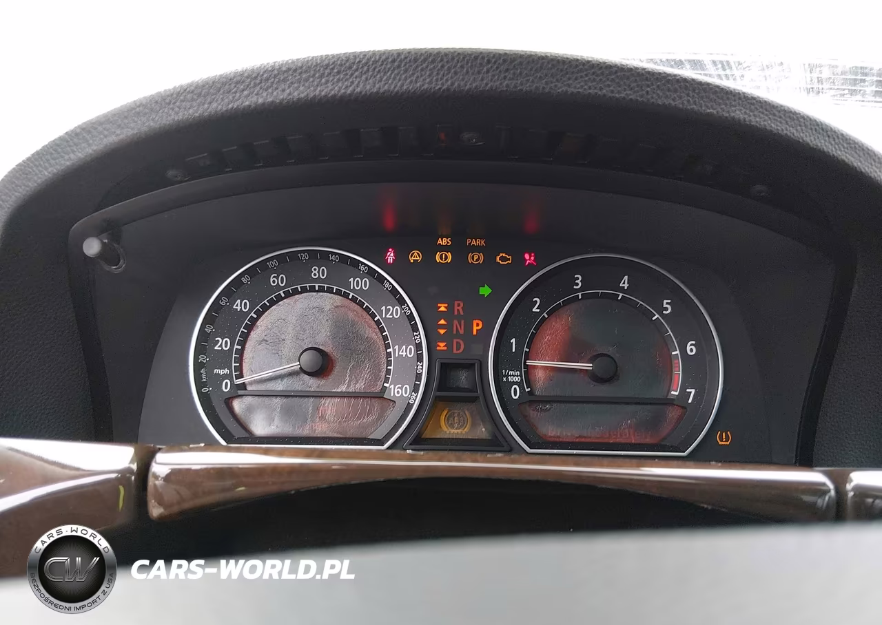 2007 BMW 750 Li VIN:WBAHN83598DT79110 - 7