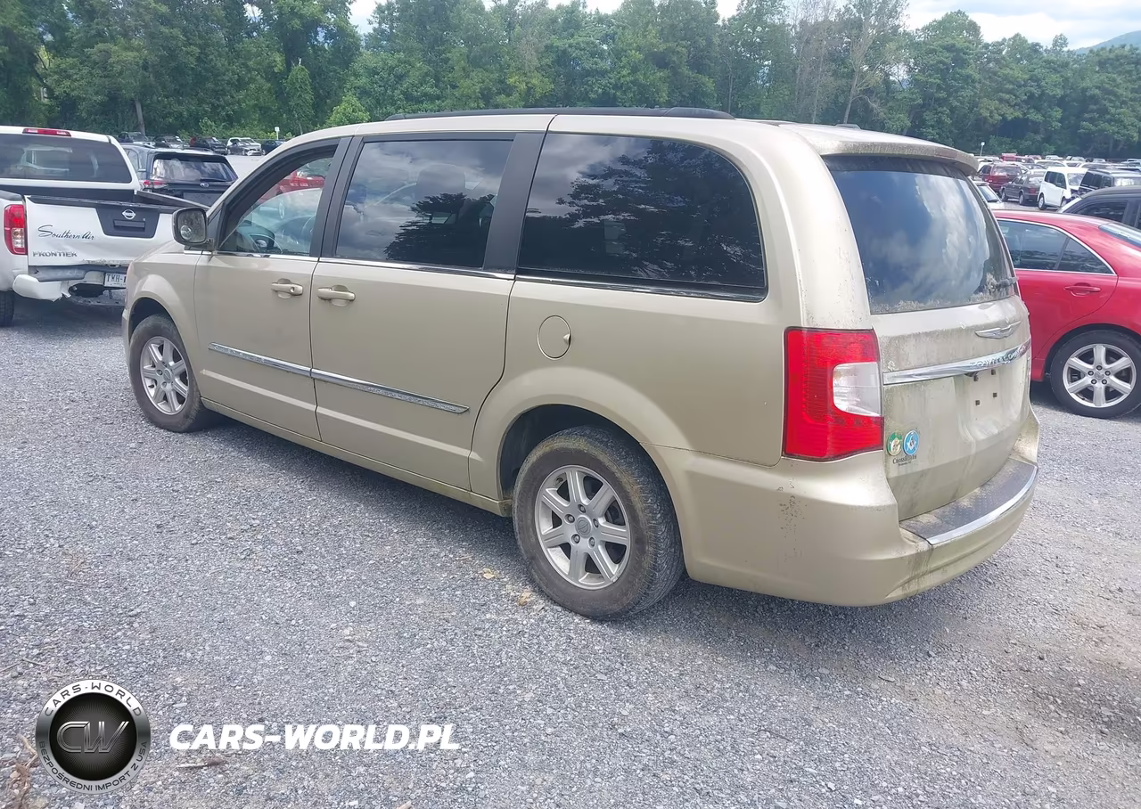 2011 Chrysler Town & Country Touring VIN:2A4RR5DGXBR605132 - 3