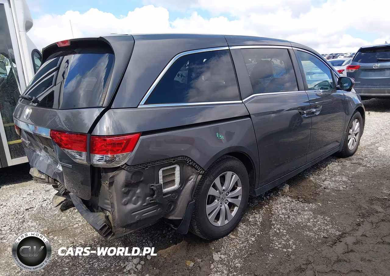 2016 Honda Odyssey Se VIN:5FNRL5H32GB129413 - 4